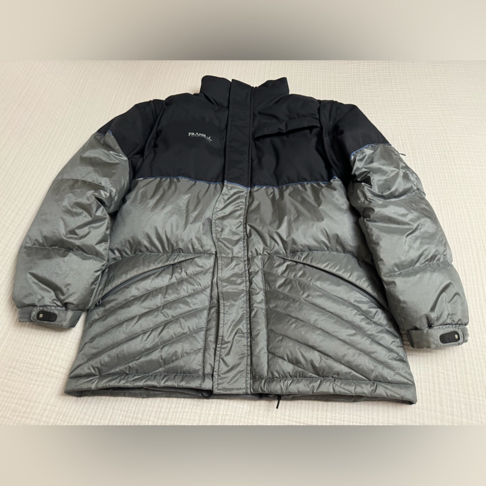 Prana Black & Silver Puffy Down Jacket Size L Removable Zip Around Sleeves Retro